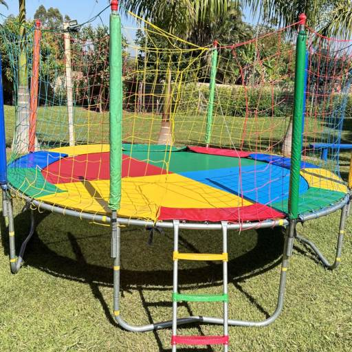 Pula Pula/Cama Elástica: Diversão Segura para Crianças em São Manuel