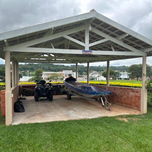 CASA À VENDA ( Condomínio Fechado) em Avaré, SP por Imobiliária Avareense