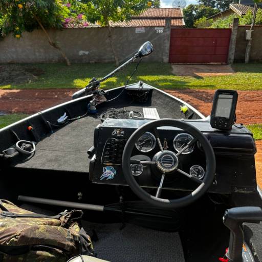 Barco Pety Brasil Miraguaia 550 por Guia de Pesca Esportiva 