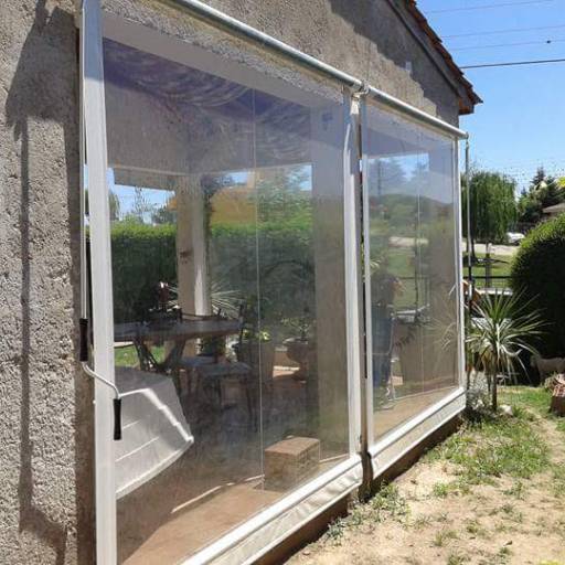 Toldo Cortina com Visor – Proteção Versátil e Elegância para Ambientes em Avaré por RR Toldos, Lonas e Coberturas 