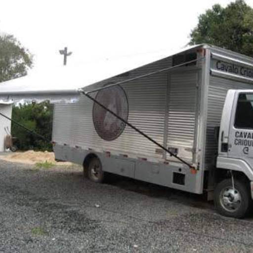 Toldo Cortina com Braço para Caminhão: Versatilidade e Proteção - Avaré  por RR Toldos, Lonas e Coberturas 