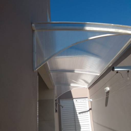 Toldo Fixo em Policarbonato: Proteção Duradoura e Estilo – Avaré por RR Toldos, Lonas e Coberturas 