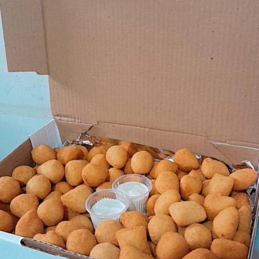 Coxinha bolinha de queijo risoles de presunto e queijo ou Sortidos 