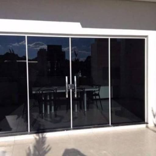 Vidro Temperado - Segurança e Durabilidade - Avaré