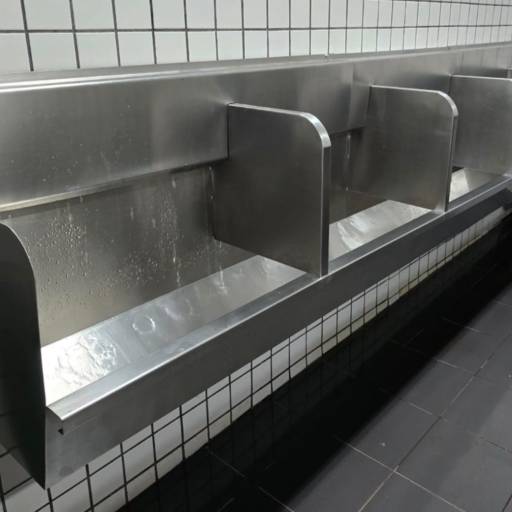 Mictório Industrial em Inox Produzido para a Usina Zilor – Projeto Especial em Lençóis Paulista por MW Inox Fabricação e Polimento Industrial