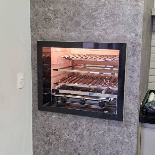Churrasqueira a Gás em Inox – Praticidade e Elegância para o Seu Espaço Gourmet por MW Inox Fabricação e Polimento Industrial