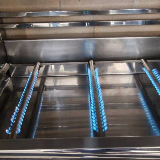 Churrasqueira a Gás em Inox – Praticidade e Elegância para o Seu Espaço Gourmet por MW Inox Fabricação e Polimento Industrial