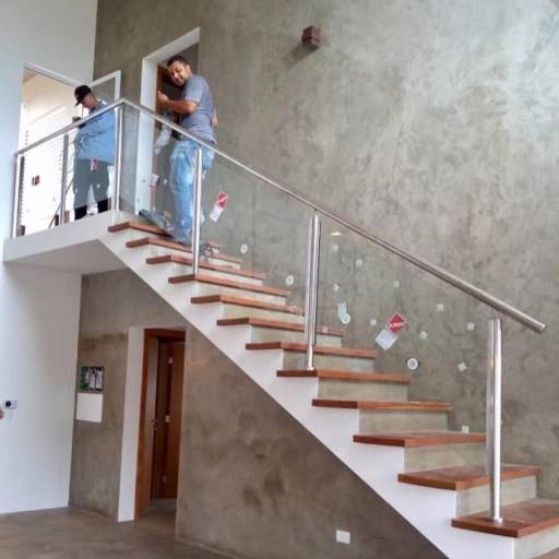 Guarda-corpo por VerticalGlass - Esquadrias de Alumínio e Vidros