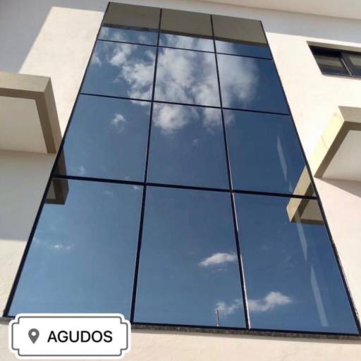 Fachada Pele de Vidro por VerticalGlass - Esquadrias de Alumínio e Vidros