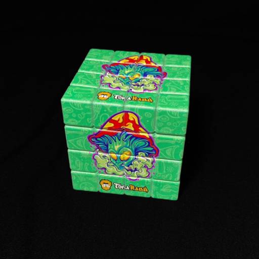 Tabacarias: Dichavador Cubo Mágico em Salvador por Sr.Tabas