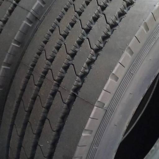 Pneus para Caminhões - Durabilidade e Segurança em São Manuel/SP