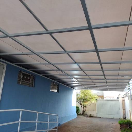 Painel em Lona: Estilo e Proteção Eficiente em Lençóis Paulista