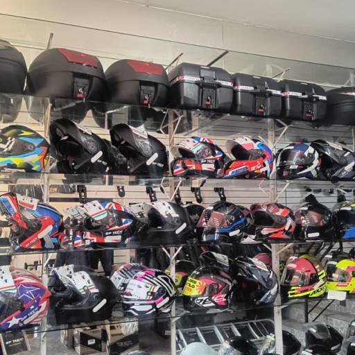 Capacetes de Diversas Marcas e Modelos em Lençóis Paulista por Dimotos