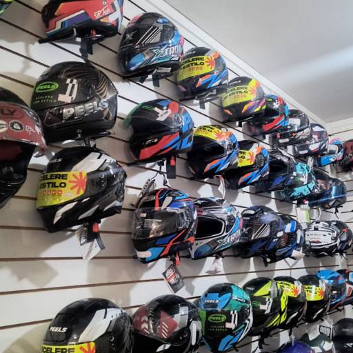Capacetes de Diversas Marcas e Modelos em Lençóis Paulista por Dimotos