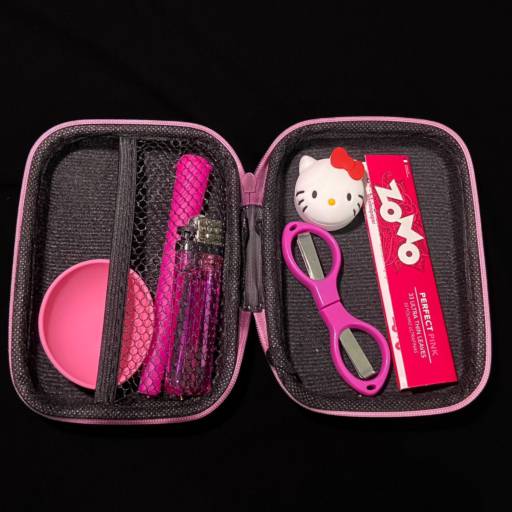 Tabacarias: Case Kit Hello Kitty em Salvador por Sr.Tabas
