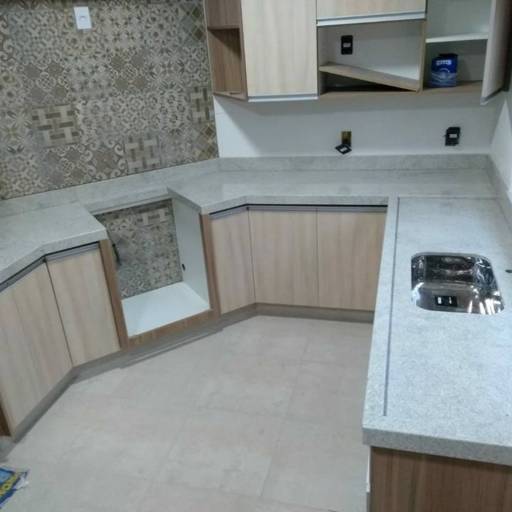 Pia no Granito Branco Siena por R.R Marmoraria