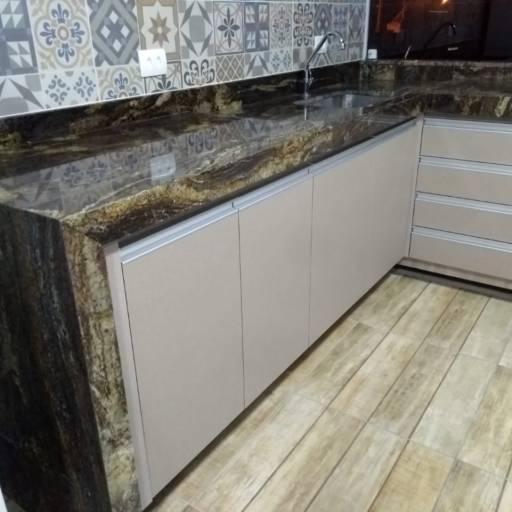 Balcão no Granito Dark Blue por R.R Marmoraria