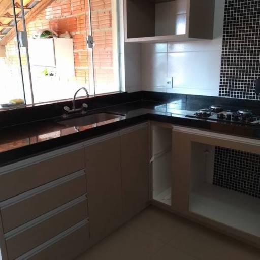 Pia no Granito Preto Negresco por R.R Marmoraria