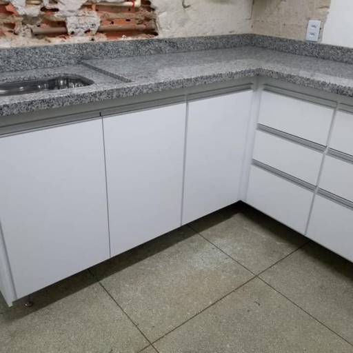 Pia e Balcão no Granito Cinza Corumbá em Tietê, SP por R.R Marmoraria