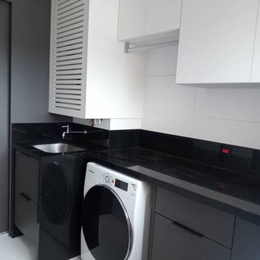 Tanque no Granito Preto Negresco por R.R Marmoraria