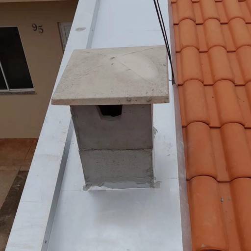 Rufos metálicos sob medida com proteção em Assis, SP