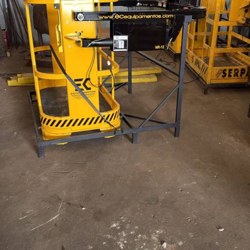 Locação de Cesto Aéreo Novo com NR 12 em Tietê – Segurança e Conformidade Garantidas por SERPAL - Locações e Transportes