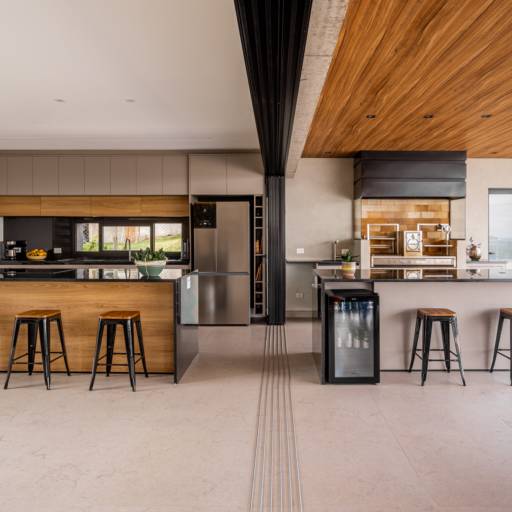 Cozinhas e Espaços Gourmet no Ninho Verde II por THRE3 - Estúdio de Design