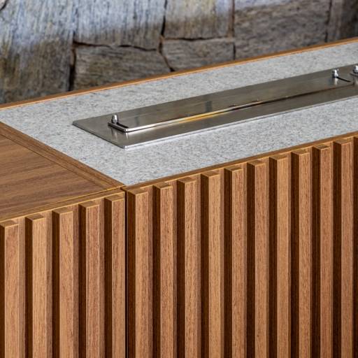 Salas Planejadas no Ninho Verde II – Estilo e Conforto por THRE3 - Estúdio de Design