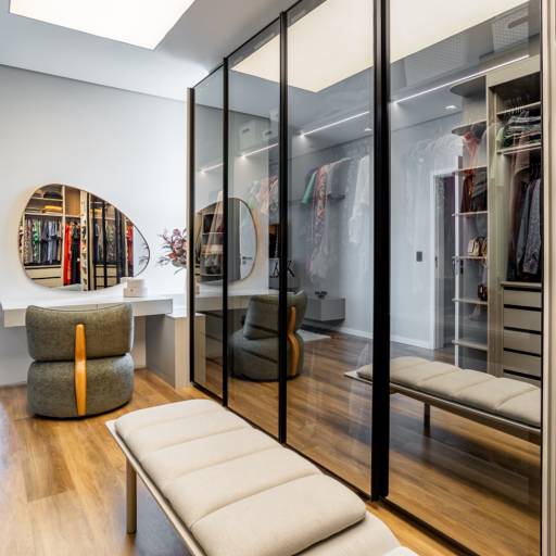 Closets Planejados no Ninho Verde II – Organização Total por Solutudo