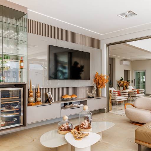 Salas Planejadas no Ninho Verde II – Estilo e Conforto por THRE3 - Estúdio de Design