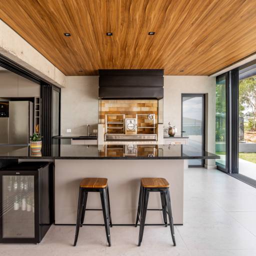 Cozinhas e Espaços Gourmet no Ninho Verde II por THRE3 - Estúdio de Design