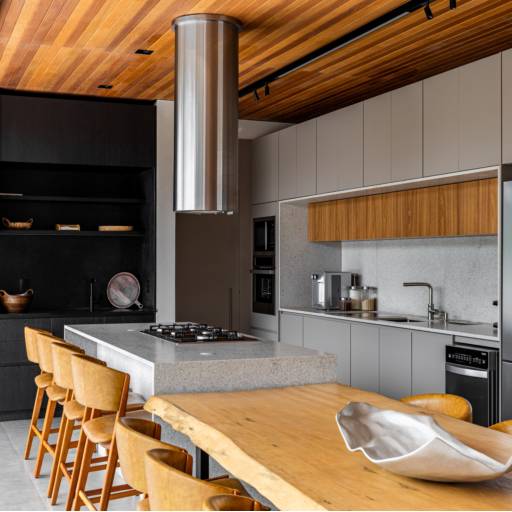 Cozinhas e Espaços Gourmet no Ninho Verde II por THRE3 - Estúdio de Design