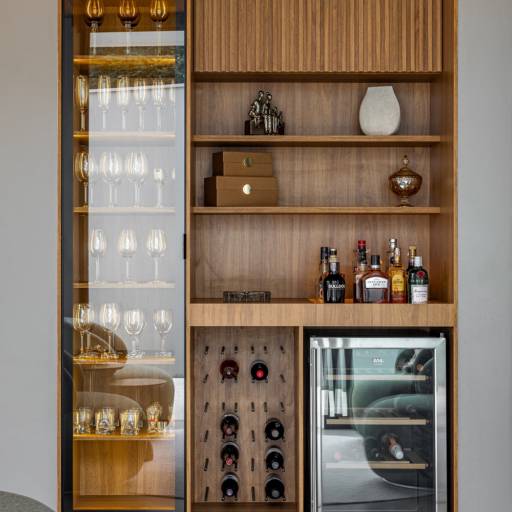 Bar Planejados no Ninho Verde II – Design Funcional por THRE3 - Estúdio de Design