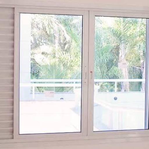 Basculante de alumínio