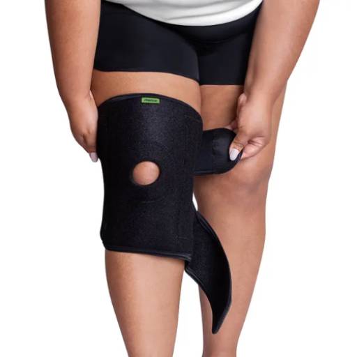 Joelheira ajustável por Milezi Medical