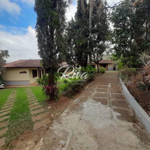 Linda Chácara ao lado da Al. Lucas – Atibaia/SP por Riva Imóveis a Venda Atibaia