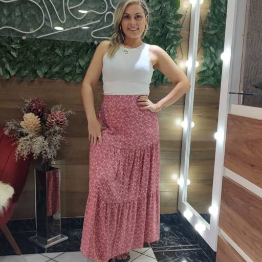 Saia Longa com Elástico na Costa — estilo e conforto para o dia a dia por Sivest