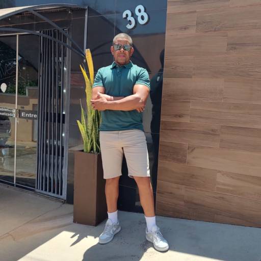 Roupas e Acessórios em São Manuel: Polo e Bermuda Brim Elegantes por Sivest