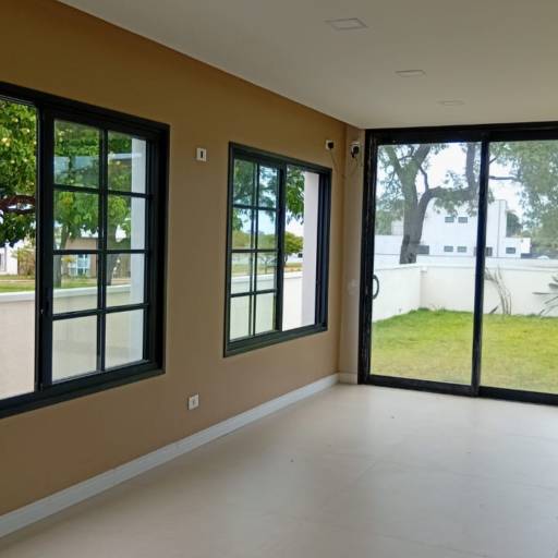 Casa Pronta de Alto Padrão – Riviera de Santa Cristina XIII por Casas Riviera 