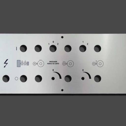 Painéis de Máquinas em São José do Rio Preto, SP por Public Gráfica e Brindes