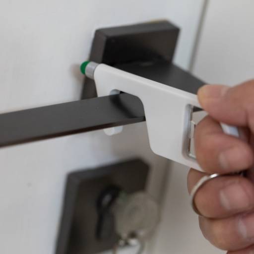 14771 Chaveiro Abridor com Touch em São José do Rio Preto, SP por Public Gráfica e Brindes