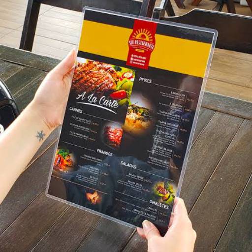 Cardápios Plastificação Rígida 0,10mm por Public Gráfica e Brindes