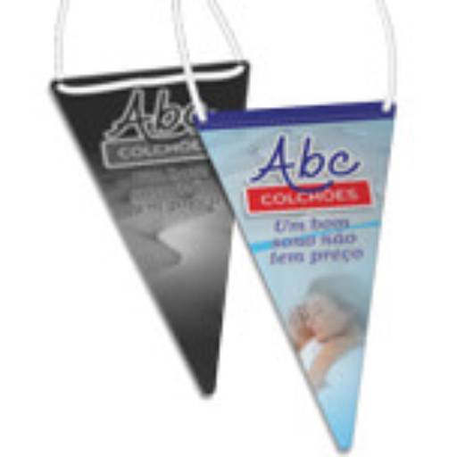 Bandeirolas - Papel coche 275 G em São José do Rio Preto, SP por Public Gráfica e Brindes