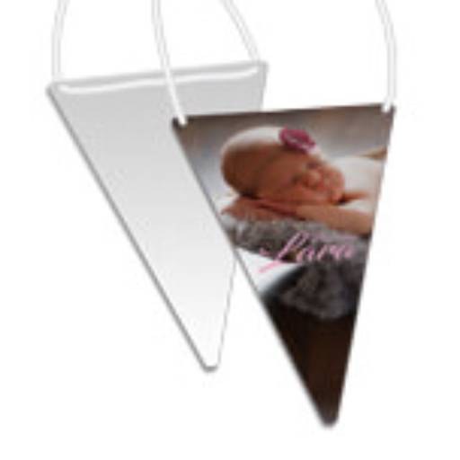 Bandeirolas - Papel coche 275 G em São José do Rio Preto, SP por Public Gráfica e Brindes