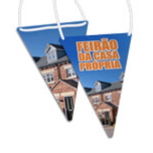 Bandeirolas - Papel coche 275 G em São José do Rio Preto, SP por Public Gráfica e Brindes