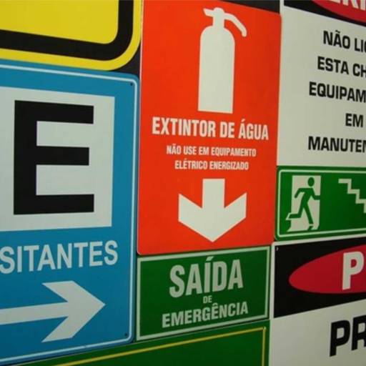 Placas de Sinalização em São José do Rio Preto, SP por Public Gráfica e Brindes