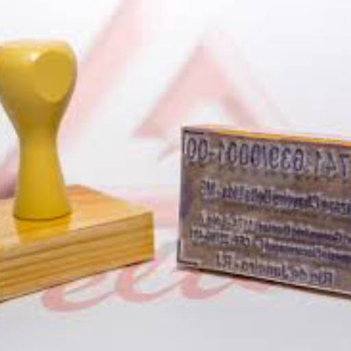 Carimbos Personalizados de Madeiras por Public Gráfica e Brindes