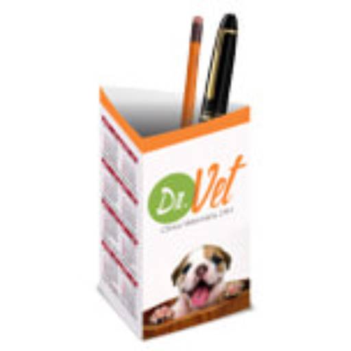 CALENDÁRIO DE MESA PORTA CANETAS VERTICAL COUCHÊ 300G em São José do Rio Preto, SP por Public Gráfica e Brindes