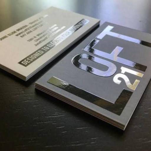 Cartões de Visita  - Verniz Localizado e Laminação Fosca - Medida 8.8x 4.9 cm