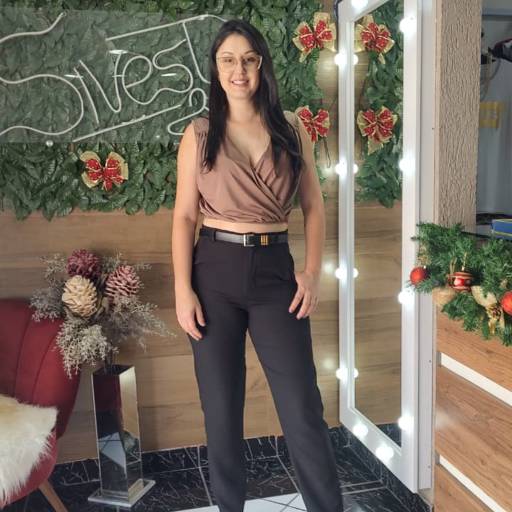 Calça Alfaiataria e Cropped – Conjunto Versátil Em São Manuel SP